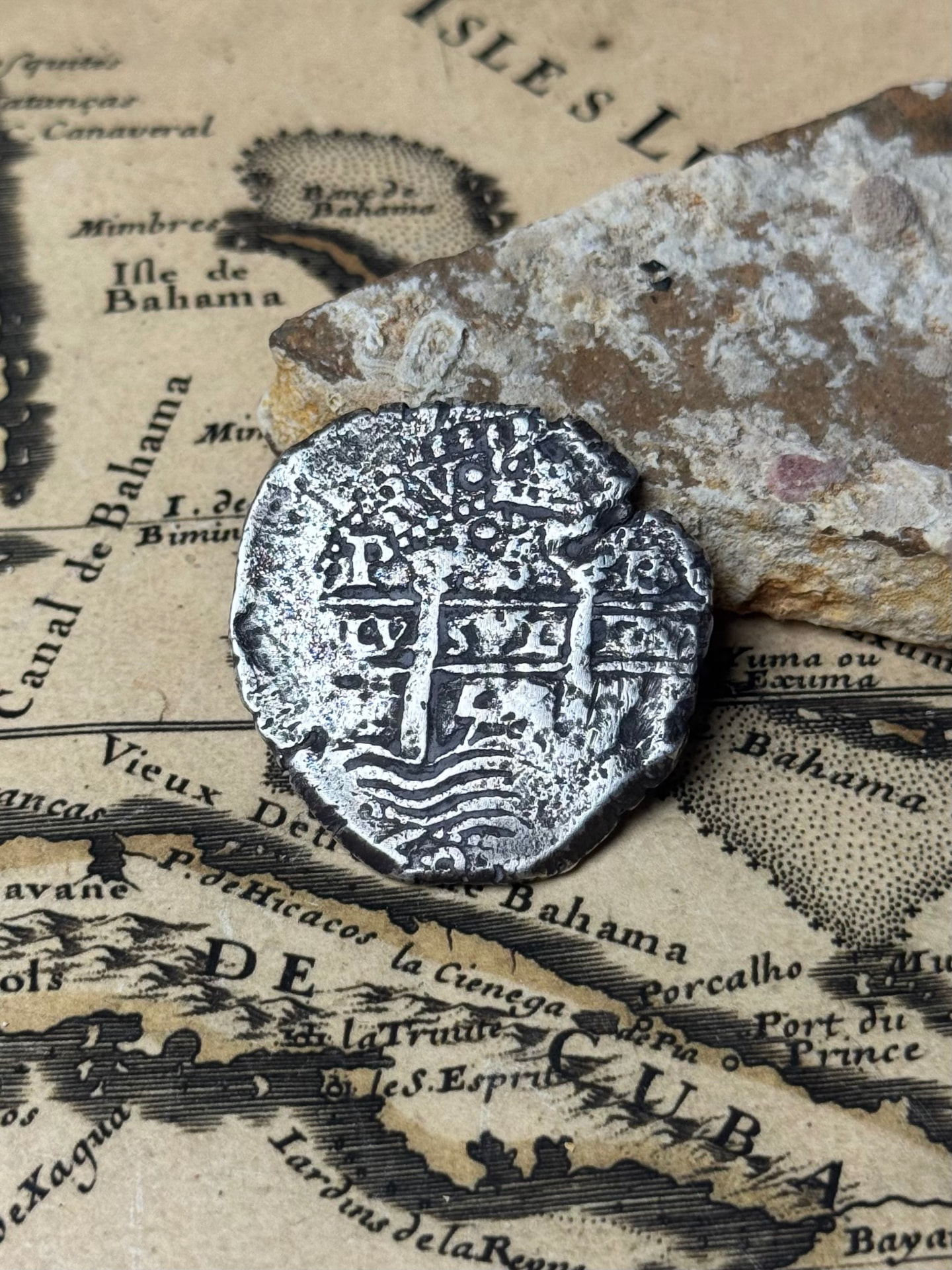 1654 Potosí 8 reales silver cob pillars and waves side